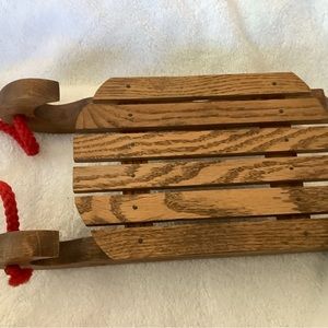 Wooden Sled Sleigh Holiday Christmas Decor 12” X 6” With 6’ Beaded Garland.